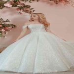 10 Mẫu váy cưới phong cách hoàng gia sang trọng không thể bỏ qua