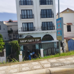 Vừa bị phát hiện hàng hóa có dấu hiệu giả mạo nhãn hiệu, “Shop Thủy Top” vẫn tiếp tục mở cửa bán hàng