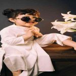 Cách tạo dáng chụp ảnh với hoa loa kèn thần thái như hotgirl