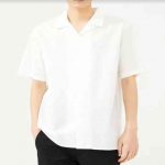 Các kiểu áo trắng đi học tay ngắn thích hợp cho các bạn nam và các bạn nữ.