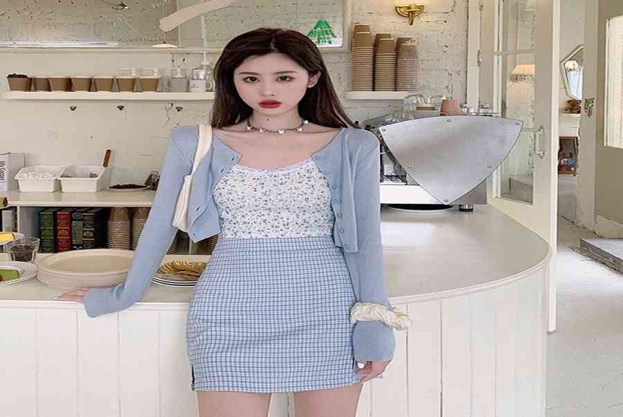 10+ cách phối đồ với chân váy kẻ caro đơn giản mà không hề nhàm chán
