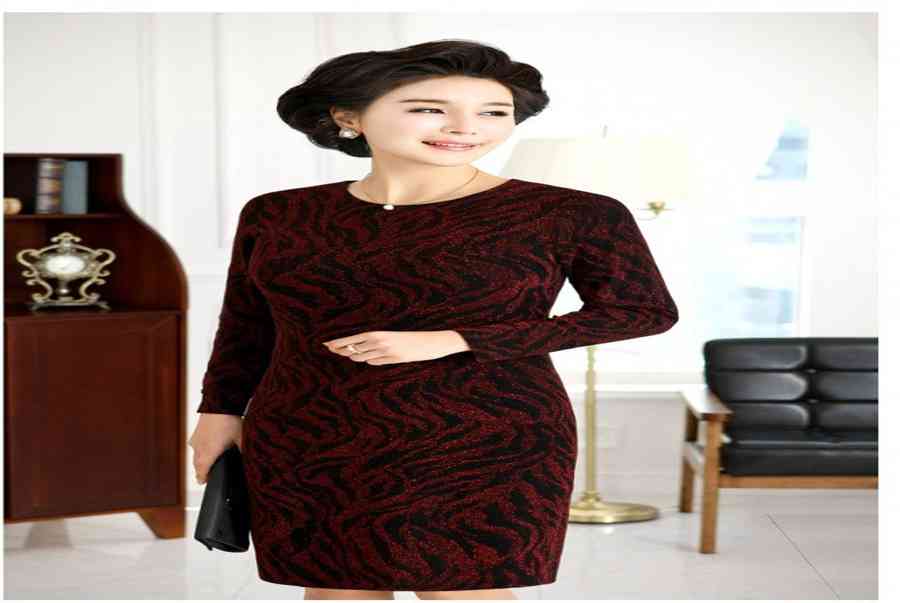 Top 10 những mẫu váy đầm tuổi trung niên sang trọng và quý phái