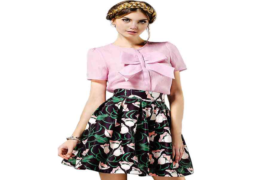 Top 10 cách mix chân váy xoè hoa tươi trẻ và thanh lịch nhất cho phái đẹp