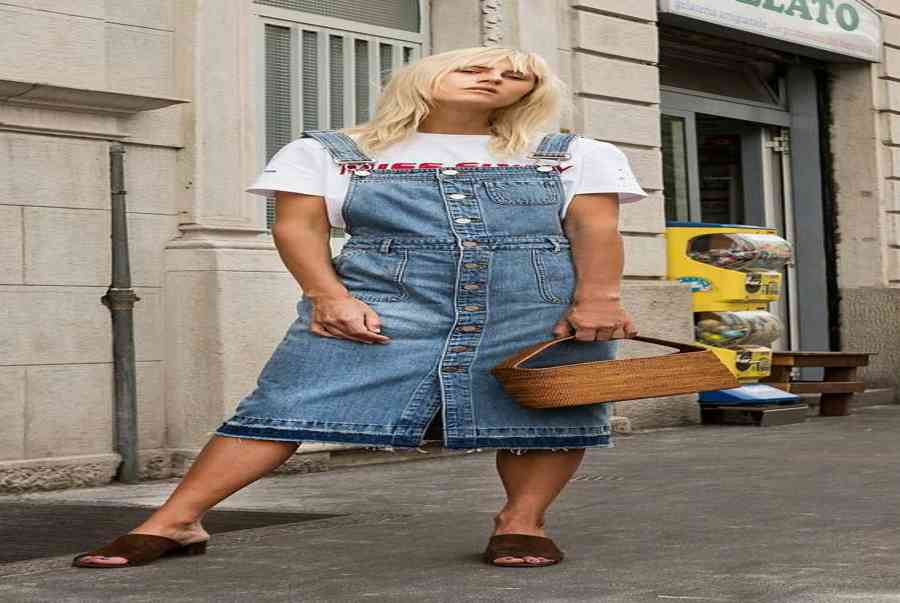 Top 10 cách phối đồ với váy yếm jean trẻ trung và sành điệu như fashionista