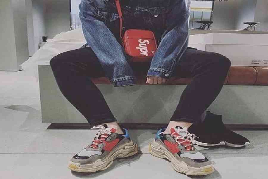 Phối đồ với giày Balenciaga Triple S – 4 outfit chất lừ cho nam