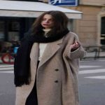 Gái Pháp diện áo khoác dài đẹp hoàn hảo, mà không cần cố nhờ 13 cách mix đơn giản