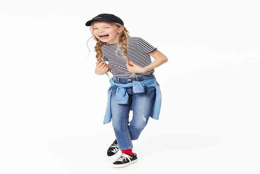 Gợi ý cho mẹ phong cách thời trang cho bé gái 14 tuổi
