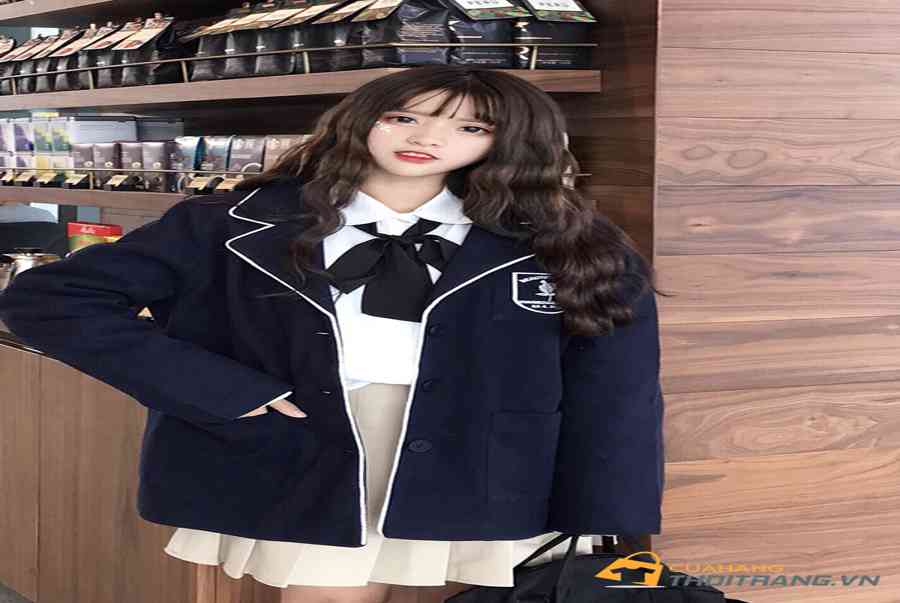 Mách bạn cách chọn áo dạ cho người thấp ăn gian chiều cao | Thoitrangviet247