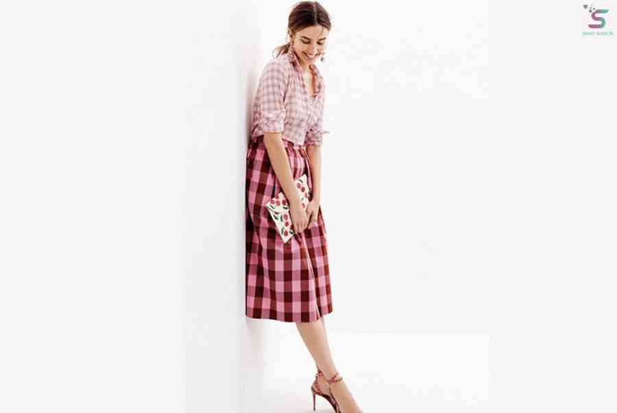 Áo sơ mi caro và 7 cách phối đồ sang chảnh dành cho phái nữ