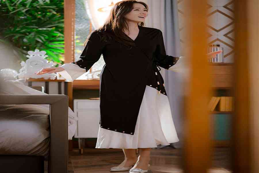 Bí quyết phối đồ đẹp ngất ngây cho U40, giúp chị em thêm tự tin nơi công sở