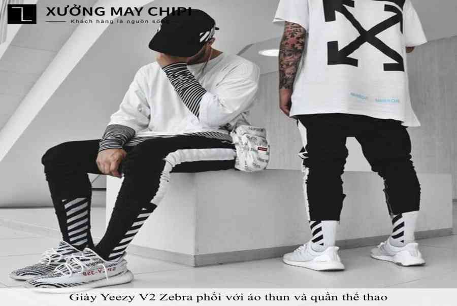 “Mách Bạn” 9+ Cách Phối Đồ Với Yeezy 350 V2 Cực Cá Tính Cho Cả Nam và Nữ