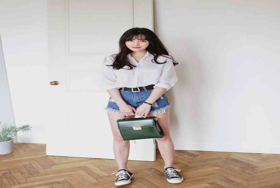 12 cách phối quần short với áo sơ mi nữ cho mùa Hè năng động