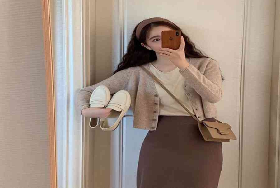 7+ Cách phối đồ với chân váy bút chì cực chuẩn cho nàng