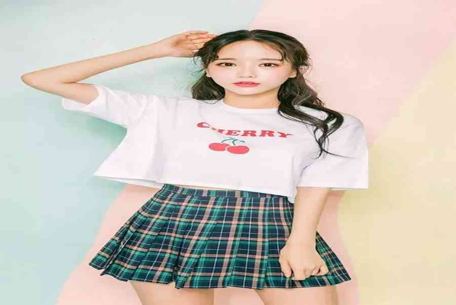 5 cách phối đồ đẹp cùng chân váy ngắn xòe – BlogAnChoi