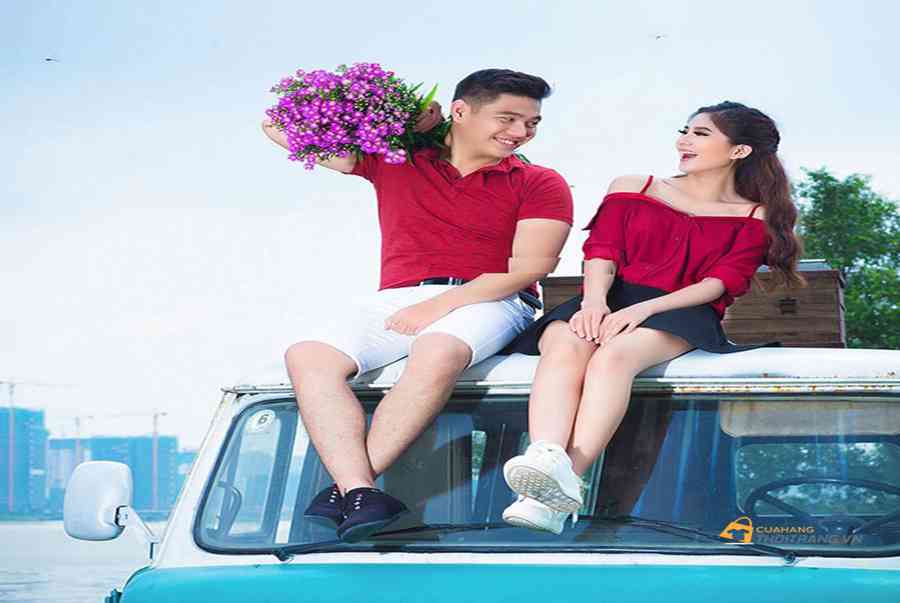 Muốn mặc đồ đôi đẹp hãy phối theo cách sau