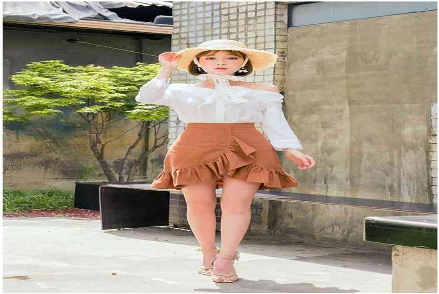 Chân váy nâu kết hợp áo màu gì? Tổng hợp set đồ mix với chân váy nâu