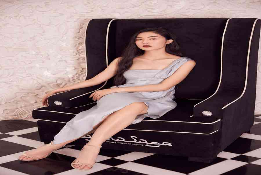 Gợi ý 7 mẫu đầm dự tiệc cưới dễ thương giúp bạn trở thành tâm điểm của bữa tiệc