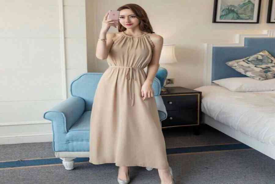 Top 10 váy cổ yếm dự tiệc sang trọng dành cho phái đẹp