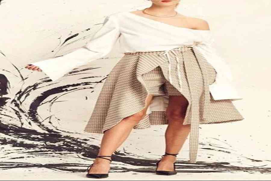 Quần váy ngắn mặc với áo gì CHUẨN FASHIONISTA phong cách HIỆN ĐẠI
