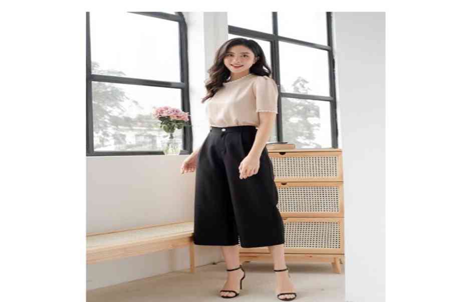 Trẻ trung hơn với những mẫu quần nữ ống rộng hot nhất năm 2022
