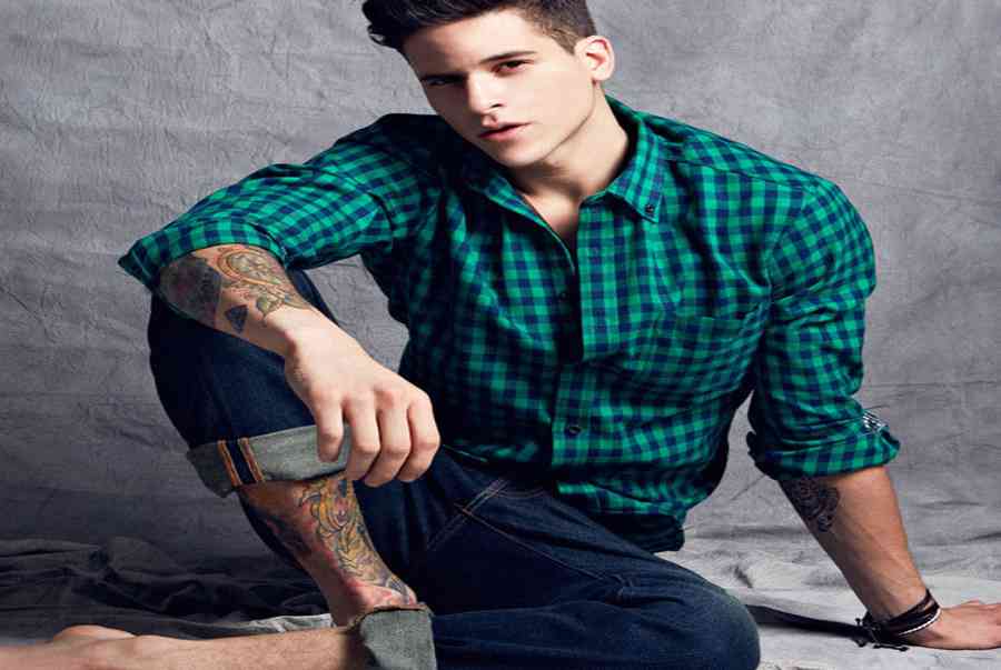 6 Cách phối áo sơ mi với quần Jean nam ĐẸP và CHẤT