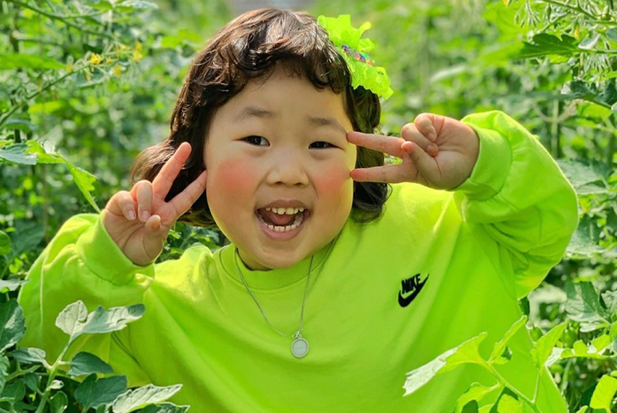 Top 6 cách phối đồ cực thời trang cho bé gái mập, mũm mĩm