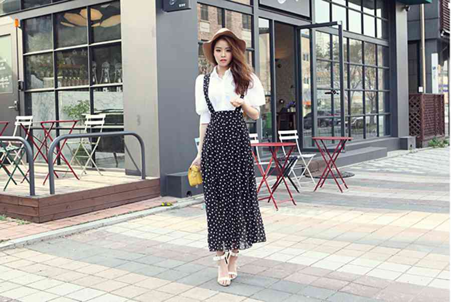 Các kiểu váy yếm dễ thương mà các nàng không nên bỏ qua | Báo thời trang