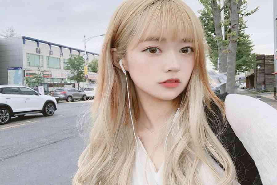 Nhuộm tóc bằng bột nghệ tại nhà