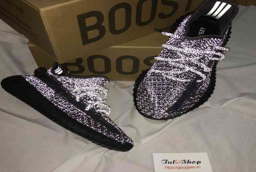 10 mẫu giày Sneaker ‘Hot Trend’ nhất nên sắm tháng 01/2022