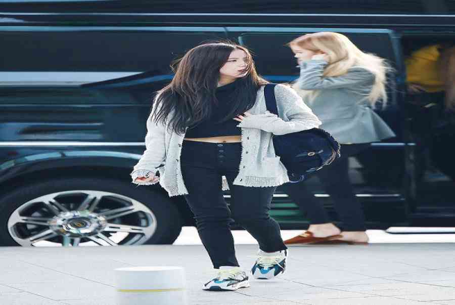 Áo cardigan phối với 4 kiểu quần này là sành điệu nhất