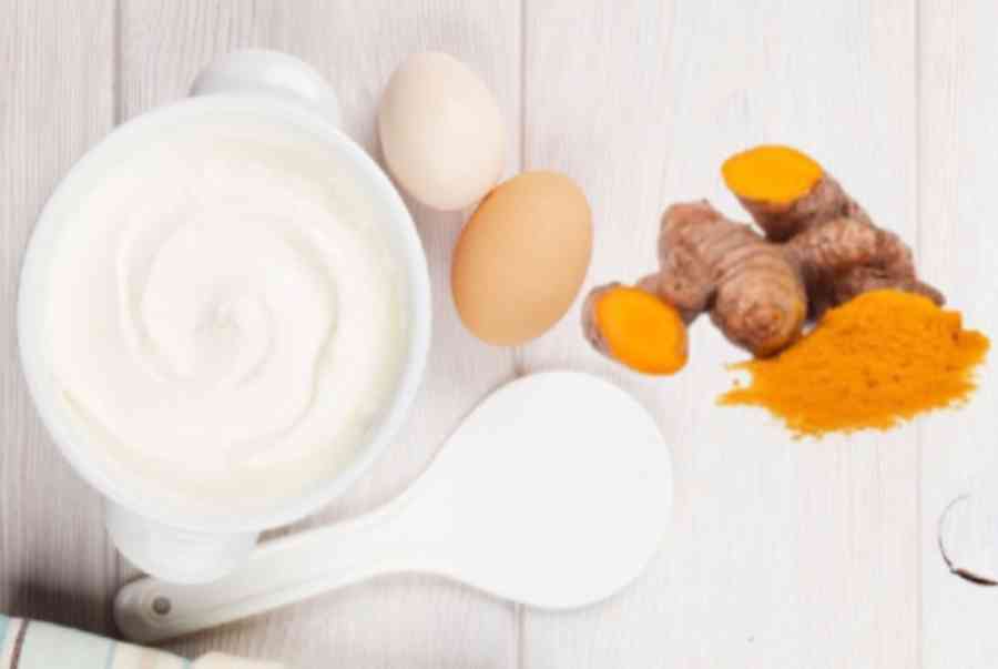 Da tươi sáng, láng mịn mà chẳng tốn mấy đồng nhờ công thức mặt nạ sữa chua nghệ đơn giản