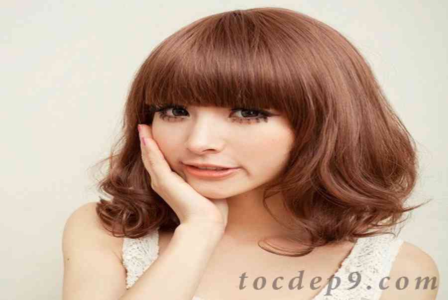 Các kiểu tóc xoăn ngắn cho mặt tròn đẹp dẫn đầu trào lưu thịnh hành nhất 2020